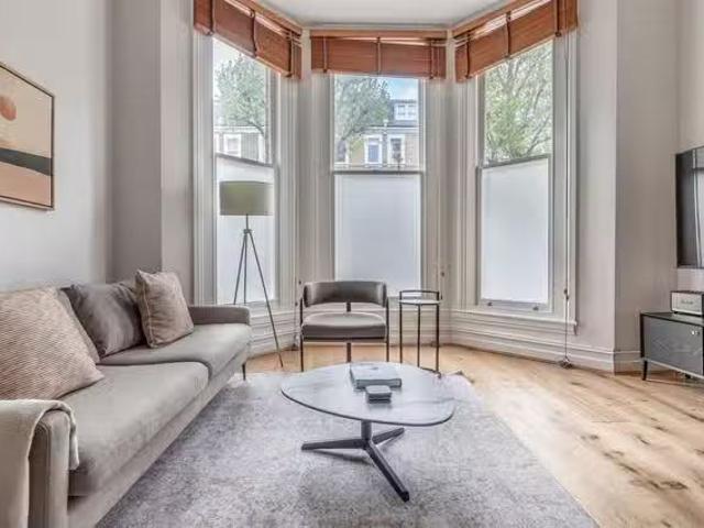 Charming 2 Rooms Elgin Avenue, City of Westminster 2 Bedroom.