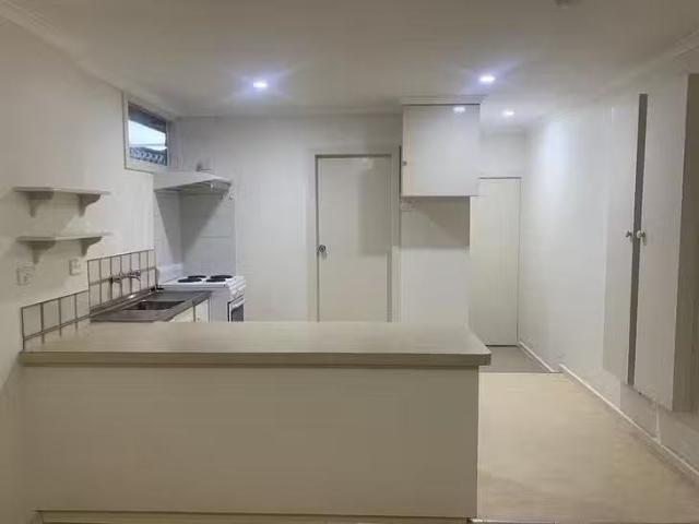 For Rent! 2A Box Road, Wakeley, NSW 2176