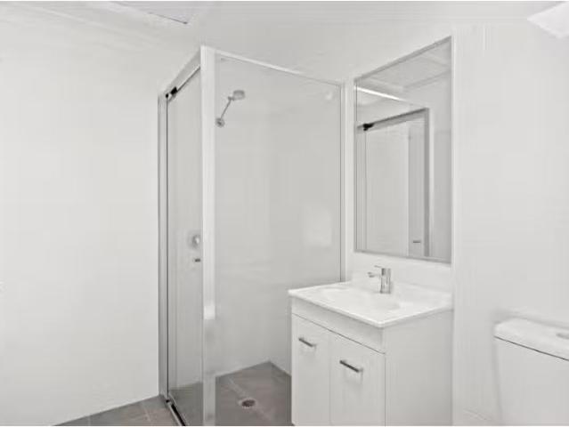 Nice 2a Bellbowrie Avenue, Narara Apartment for rent Listed b.