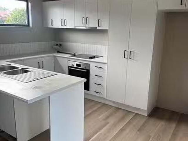 For Rent! 2A Rofail Court, Thorneside, QLD 4158