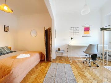 NeW* 2BD River View Alcântara: Home in Lx