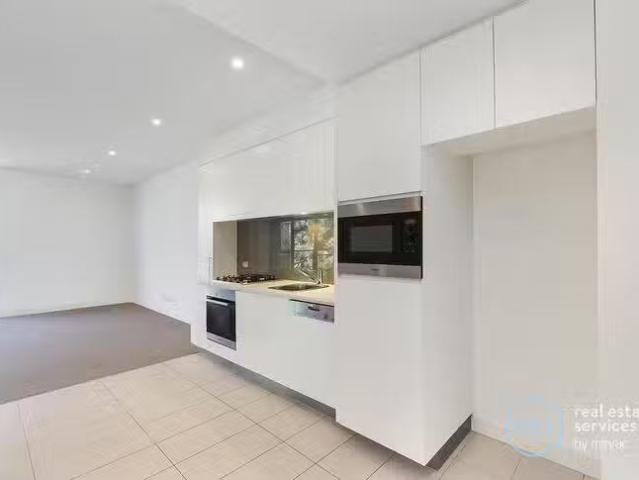 Unique 307/2 Scotsman Street, Forest Lodge, NSW 2037