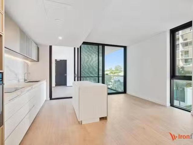 New 301/18 Ogilvie Road, Mount Pleasant, WA 6153