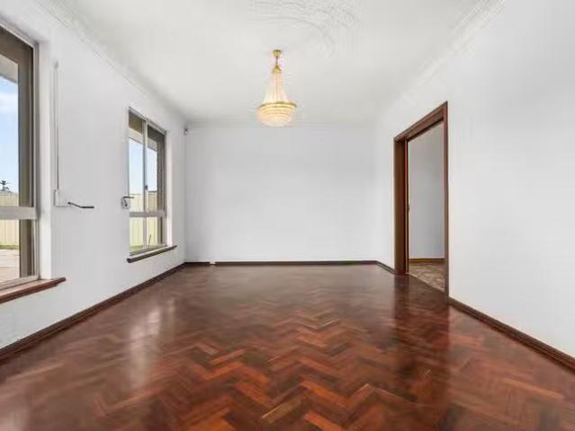 Just in! 30 Chesterton Street, Spearwood, WA 6163