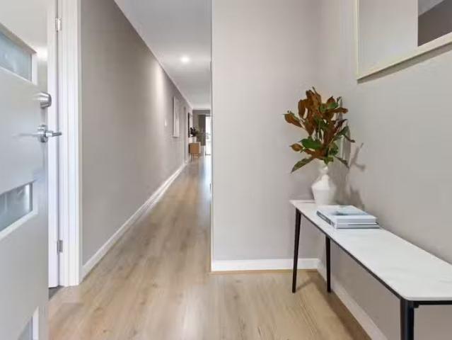 Unique 30 Albion Court, MOUNT BARKER, SA 5251 House for Rent