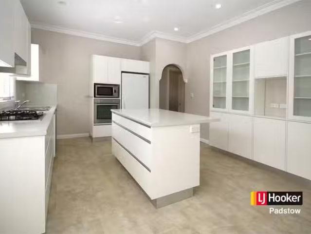 Deal! 30 Glenview Avenue, Revesby, NSW 2212
