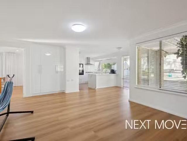 Charming 30 Donavon Rise, Murdoch, WA 6150