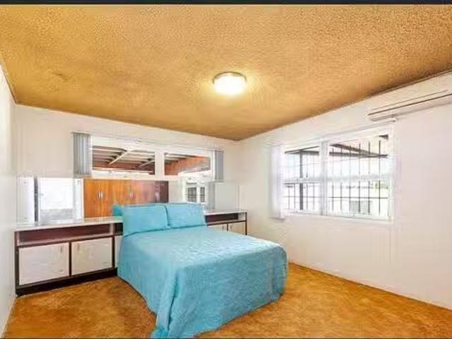 Cheap 30 Dunn Road, Avenell Heights, QLD 4670
