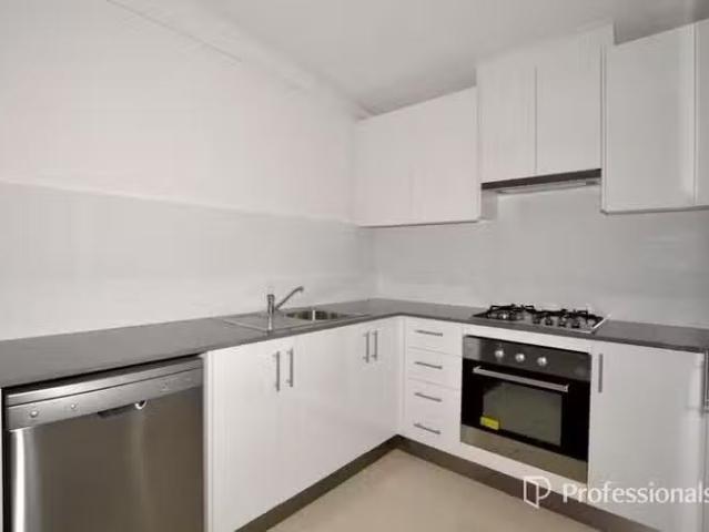 Deal! 30 Lakey Street, Southern River, WA 6110