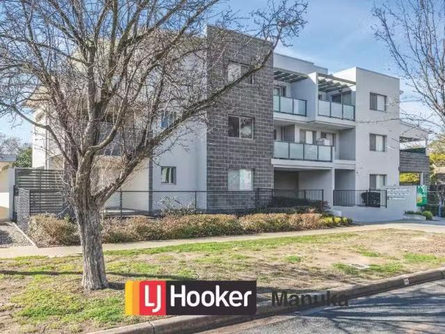 Cozy 3/16 18 Berrigan Crescent, O'Connor Apartment for rent L.