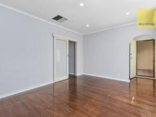 Just in! 3/17 Gurner Terrace, Grange, SA 5022