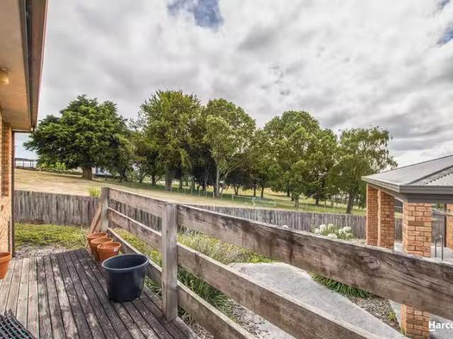 Cheap 3/17 19 Wirilda Drive, ROMAINE, TAS 7320 Unit for Rent