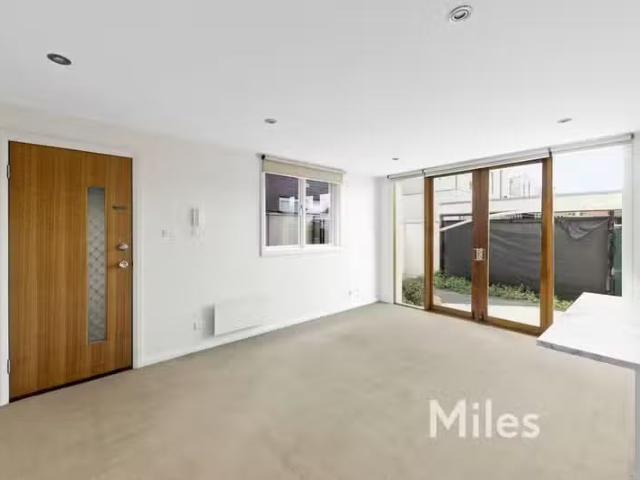 Rental! 3/183 Moreland Road, Coburg VIC 3058