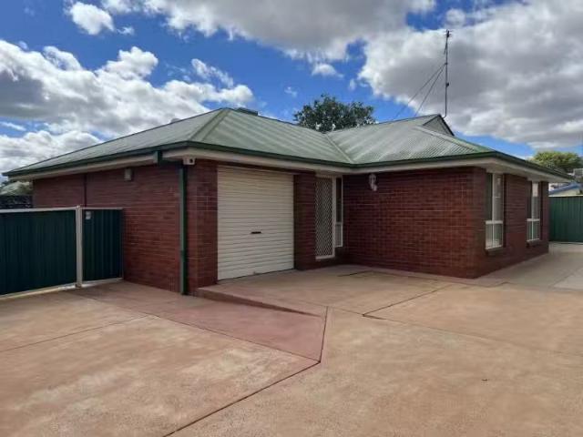 Deal! 3/190 Fitzroy Street, Dubbo Apartment for rent Listed b.