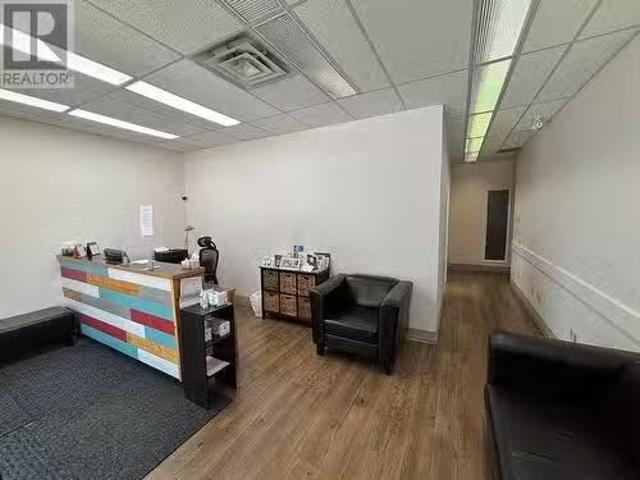 Nice 3100 35 Street Unit# 9, Vernon, BC, V1T 9H4 commercial.