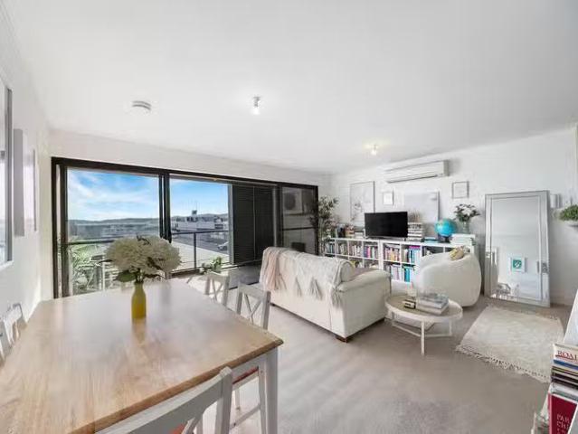 Nice 310/100 Gungahlin Place, Gungahlin, ACT 2912
