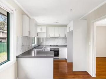 Charming 31 Cedar Crescent, NORTH ST MARYS House for rent Lis.