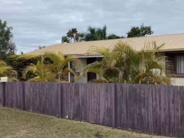 Just in! 31 Dorachus Drive, Regents Park, QLD 4118