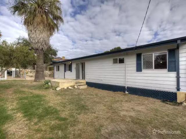 For Rent! 31 Kaiber Avenue, Yanchep, WA 6035