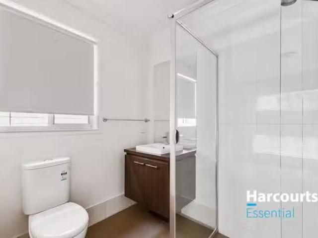 Deal! 31 Highland Circuit, BLAKEVIEW, SA 5114 House for Rent