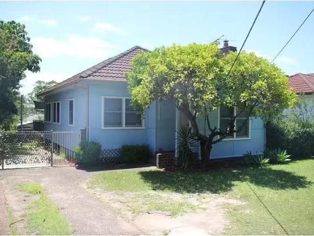 Just in! 31 Moona Road, Kirrawee House for rent Listed by All.
