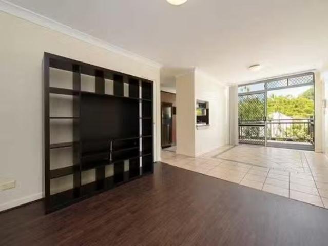 Deal! 3/242 Carmody Road, St Lucia, QLD 4067