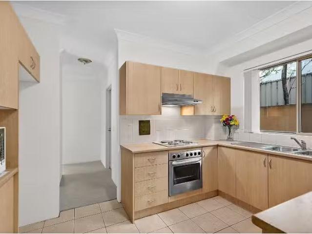 Cheap 3/25 Mercury Street, WOLLONGONG Apartment for rent List.