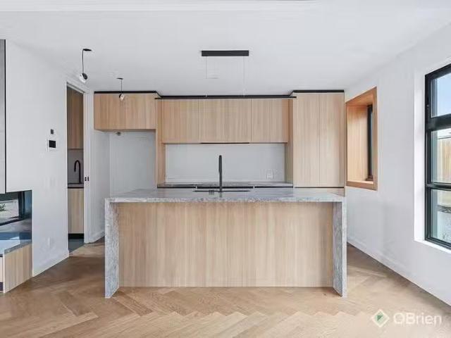 Just in! 3/20 Cannes Avenue, Bonbeach, VIC 3196