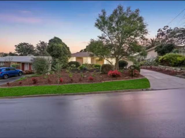 Rental! 32 Kirrawee Drive, REDWOOD PARK, SA 5097 House for R.