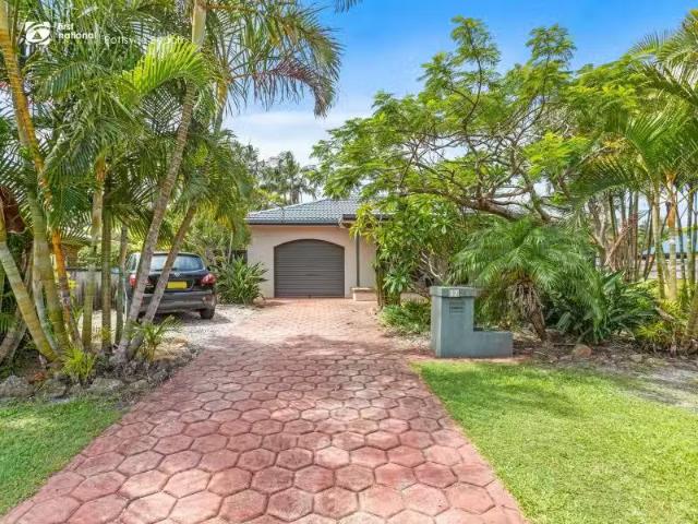 Cozy 32 Oleander Avenue, Bogangar House for rent Listed by Pr.