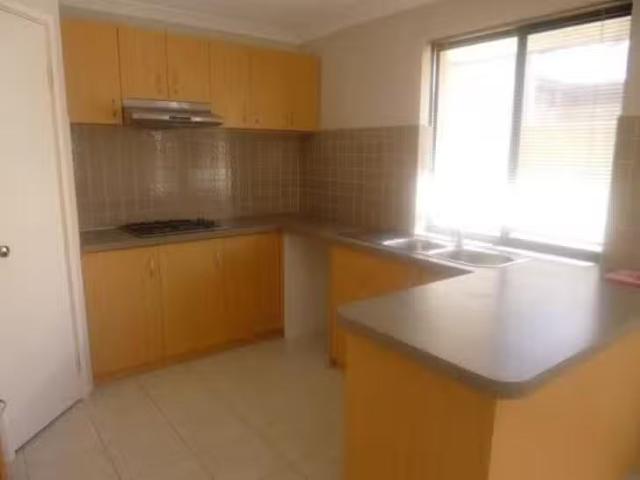 Cozy 3/2 Lochy Close, Kinross, WA 6028