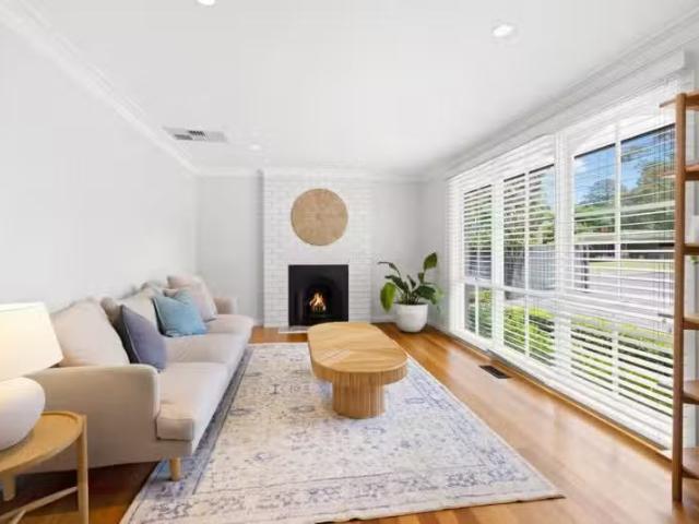 Cheap 32 Miller Rd, The Basin VIC 3154 House For Lease