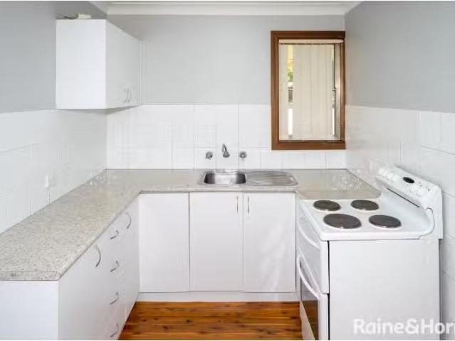 Deal! 3/2 Raye, WAGGA WAGGA Apartment for rent Listed by Kara.
