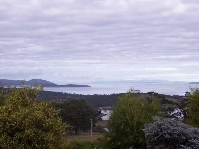 Cozy 336 Sugarloaf Road, Carlton River, TAS 7173