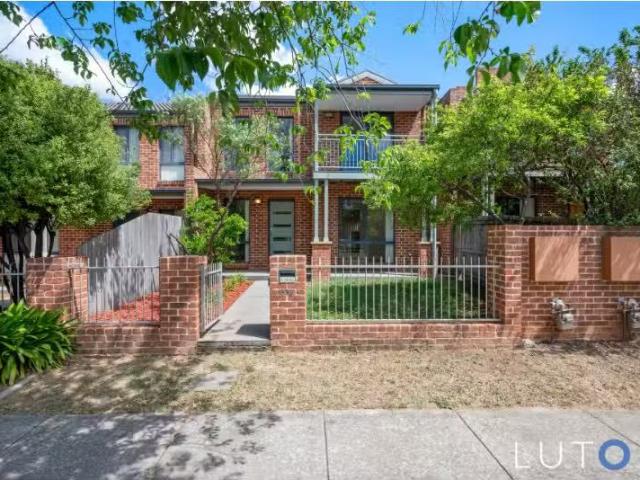 New 338 Anthony Rolfe Avenue, Gungahlin Townhouse for rent Li.
