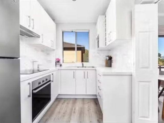 Charming 3/32 Cavill Street, Freshwater Apartment for rent Li.