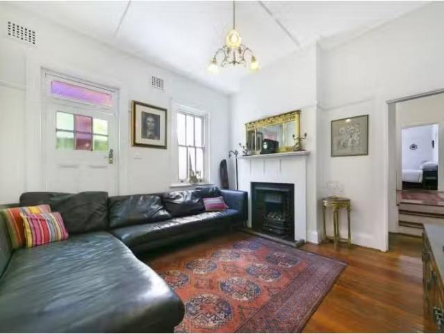 For Rent! 333 Clovelly Road, Clovelly House for rent Listed b.