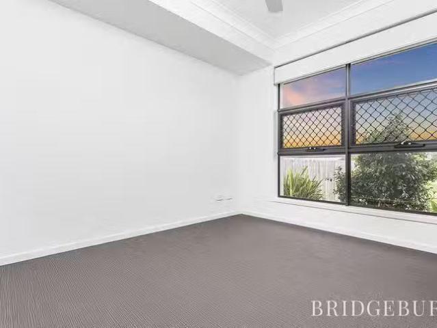 For Rent! 33 Mcmonagle Crescent, Bellbird Park, QLD 4300