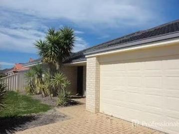 Cozy 33 Mica Mews, Wattle Grove, WA 6107