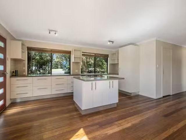 Cozy 33 North Maleny Road, Maleny, QLD 4552