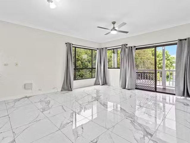Rental! 33 Point Street, Bulli, NSW 2516