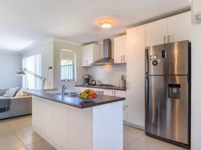 Cheap 33A Moojebing Street, Bayswater, WA 6053