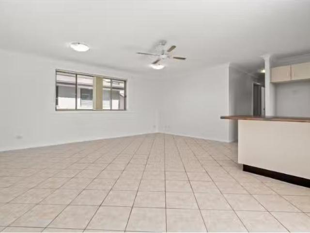 Charming 3/44 Wells Street, East Gosford Townhouse for rent L.