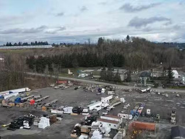 Nice 34314 Vye Road, Abbotsford, BC, V2S 7P6 commercial for.