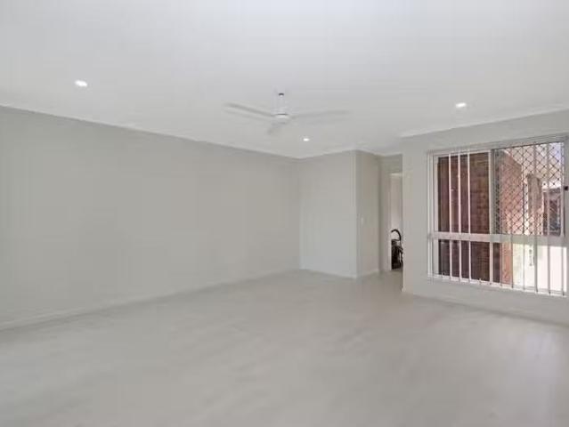 Nice 34 Smith Court, Brendale, QLD 4500 Villa for Rent