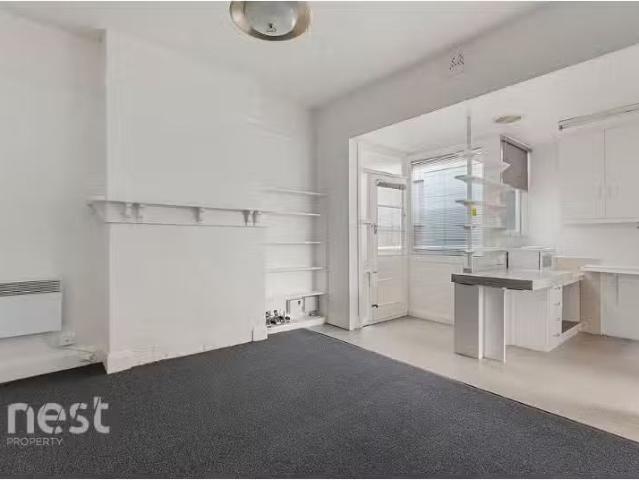 Charming 3/59 View Street, SANDY BAY Apartment for rent Liste.