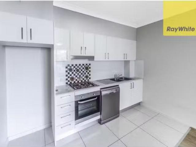 Cozy 35/12 16 Hope Street, ROSEHILL Apartment for rent Listed.