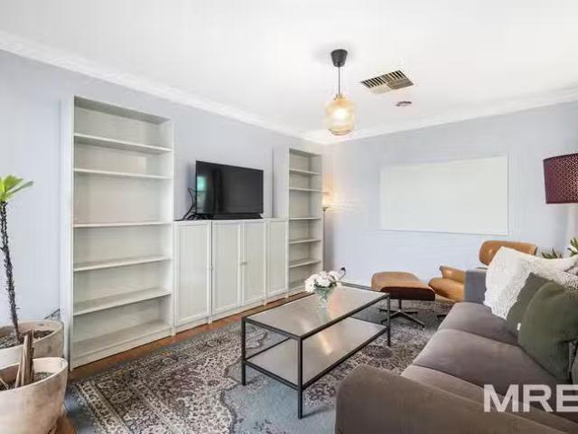Nice 3/535 Albion Street, Brunswick West, VIC 3055