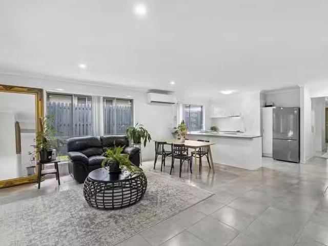 Just in! 35 Copeland Street, Pimpama, QLD 4209