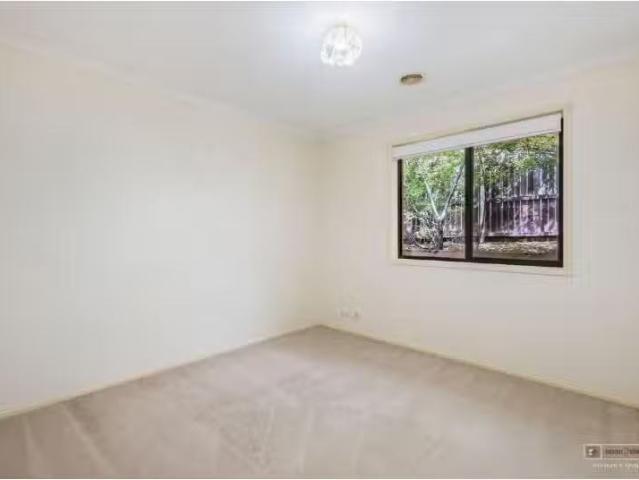 For Rent! 35 Anne Clark Avenue, NICHOLLS House for rent Liste.